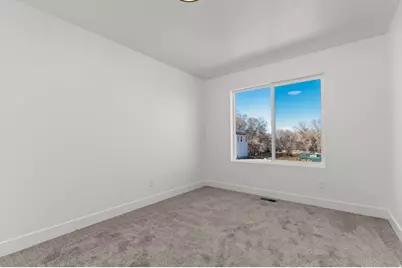 241 E 670 S #8, Payson, UT 84651 - Photo 17