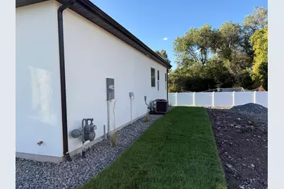 241 E 670 S #8, Payson, UT 84651 - Photo 49