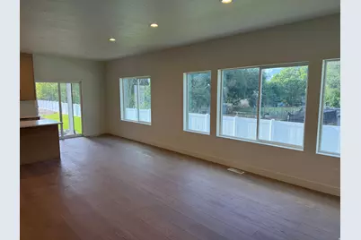 241 E 670 S #8, Payson, UT 84651 - Photo 11