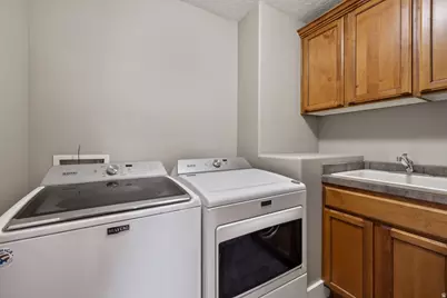 1420 E Firelight Way, Sandy, UT 84092 - Photo 25