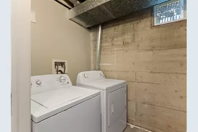 2990 E 3900 S, Holladay, UT 84124 - Photo 19