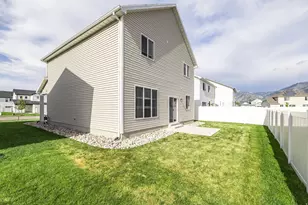 1464 W 2055 S, Logan, UT 84339 - Photo 7