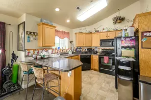 1249 W Cambria Way N, Pleasant Grove, UT 84062 - Photo 3
