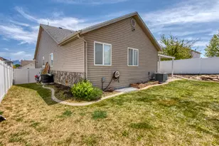 8564 S Cork Oak Dr W, West Jordan, UT 84081 - Photo 33
