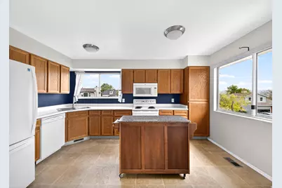 6649 S Verano Cir, West Jordan, UT 84081 - Photo 15