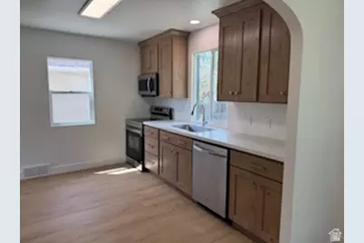 263 E Center St, Spanish Fork, UT 84660 - Photo 3