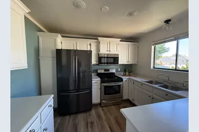 348 W 1570 N, Pleasant Grove, UT 84062 - Photo 7