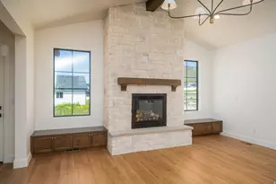 881 E 100 N, Hyde Park, UT 84318 - Photo 15