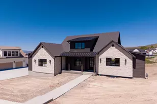 881 E 100 N, Hyde Park, UT 84318 - Photo 1