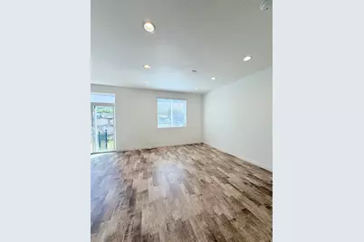 2966 S Willow Dr, Saratoga Springs, UT 84045 - Photo 9