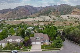 6927 S Vista Grande Dr, Cottonwood Heights, UT 84121 - Photo 87