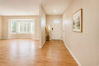 895 E Quail Valley Dr, Provo, UT 84604 - Photo 11