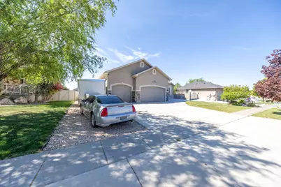 1125 W 3090 S, Syracuse, UT 84075 - Photo 5
