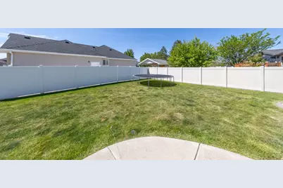 1125 W 3090 S, Syracuse, UT 84075 - Photo 9