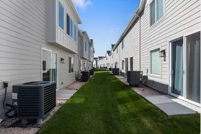 577 N Richland Valley St, Garden City, UT 84028 - Photo 25