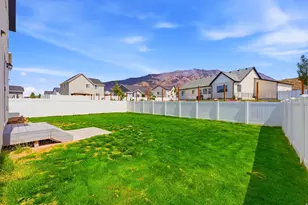 1209 S Red Cliff Dr, Santaquin, UT 84655 - Photo 31