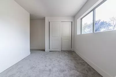 1394 W Twin Oaks Dr, West Jordan, UT 84088 - Photo 15