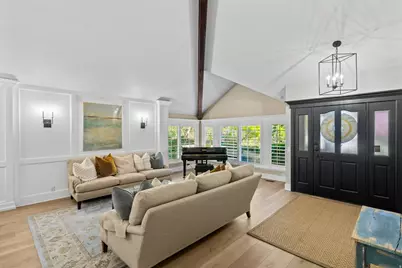 2631 E Lockhart Rd S, Holladay, UT 84117 - Photo 7