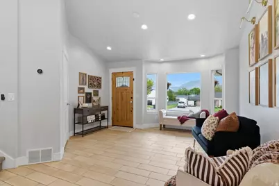 3865 River Valley Dr, Riverdale, UT 84405 - Photo 5