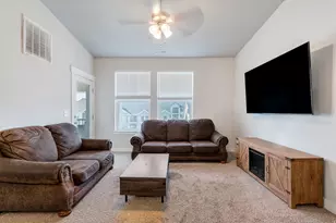 3667 W Canyon Falls Dr, Lehi, UT 84043 - Photo 3
