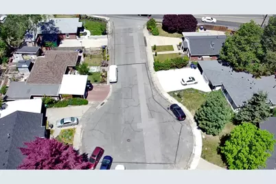 4505 S Holladay Cir E, Holladay, UT 84117 - Photo 39