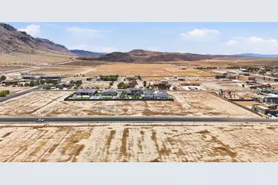1283 W 4300 S #14, Hurricane, UT 84737 - Photo 9
