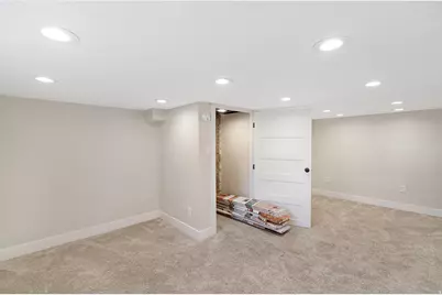 247 E 100 N, Kaysville, UT 84037 - Photo 21