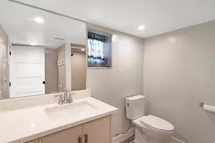 247 E 100 N, Kaysville, UT 84037 - Photo 23