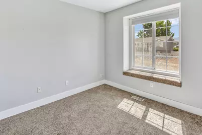 5467 S 4125 W, Roy, UT 84067 - Photo 13