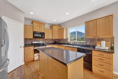 923 E Absaroka Ct, Draper, UT 84020 - Photo 13