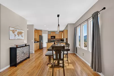 923 E Absaroka Ct, Draper, UT 84020 - Photo 9