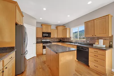 923 E Absaroka Ct, Draper, UT 84020 - Photo 11