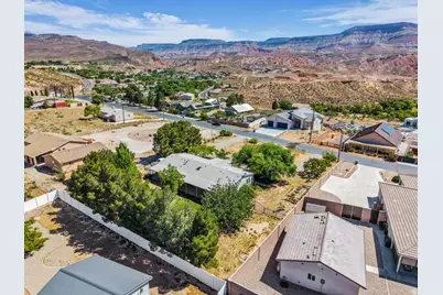 1614 S Chaparell Dr, Toquerville, UT 84774 - Photo 25