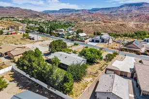 1614 S Chaparell Dr, Toquerville, UT 84774 - Photo 25