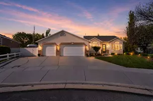 1293 W Margaret Vw Cir, Riverton, UT 84065 - Photo 3