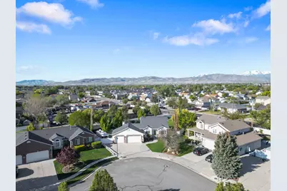 1293 W Margaret View Cir, Riverton, UT 84065 - Photo 43