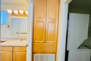 1150 W Red Hills Pkwy, Washington, UT 84780 - Photo 17