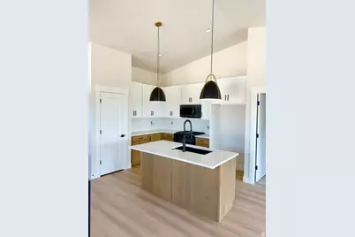1579 E Maddies Cv, Ogden, UT 84404 - Photo 7