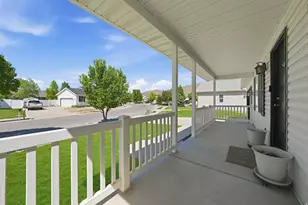 2144 E Easter Dr, Eagle Mountain, UT 84005 - Photo 3