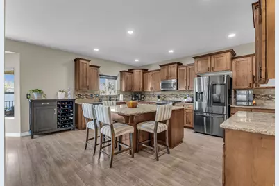 10498 S Brooklyn View Lane Cir W, South Jordan, UT 84095 - Photo 9