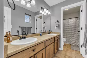 10498 S Brooklyn View Ln Cir W, South Jordan, UT 84095 - Photo 25