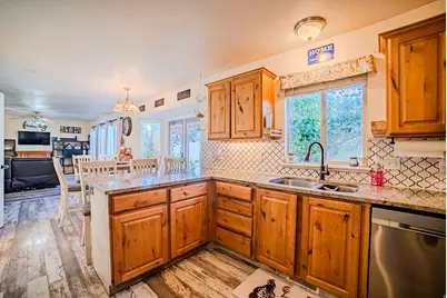 858 W Mustang Cir, Saratoga Springs, UT 84045 - Photo 9
