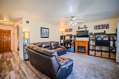 858 W Mustang Cir, Saratoga Springs, UT 84045 - Photo 7