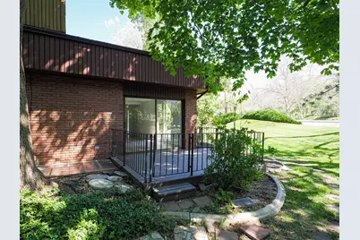 2082 E Michigan Ave, Salt Lake City, UT 84108 - Photo 9