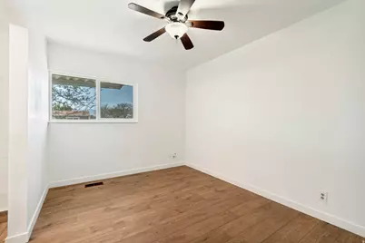 13484 S Homestead Ln, Riverton, UT 84065 - Photo 7