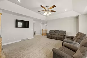 351 W Skyline Dr, Loa, UT 84747 - Photo 7
