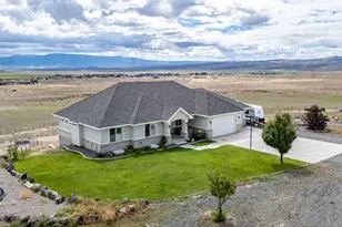 351 W Skyline Dr, Loa, UT 84747 - Photo 53