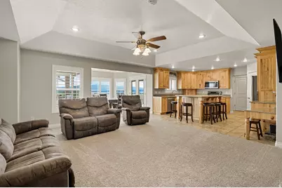 351 W Skyline Dr, Loa, UT 84747 - Photo 5