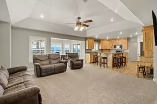 351 W Skyline Dr, Loa, UT 84747 - Photo 5