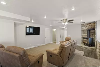 351 W Skyline Dr, Loa, UT 84747 - Photo 37